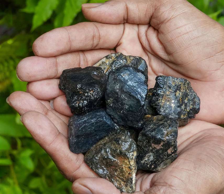 Black Agate Rough/Raw Natural Crystal for Tumbling Chakra Balancing - TheIndianHand