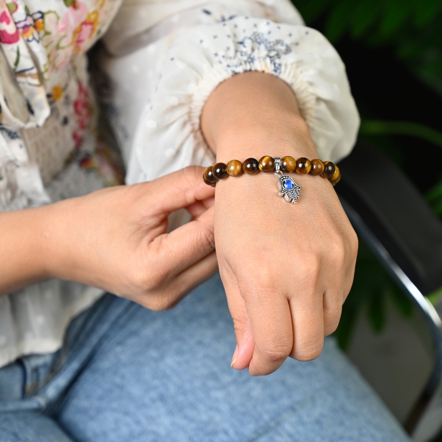 Tiger Eye Healing Bracelet – Attract Success, Focus & Positive Energy