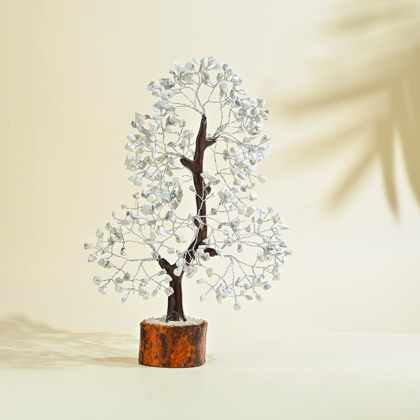 Howlite Crystal Tree of Life – Spiritual Energy Gift for Meditation & Office Décor